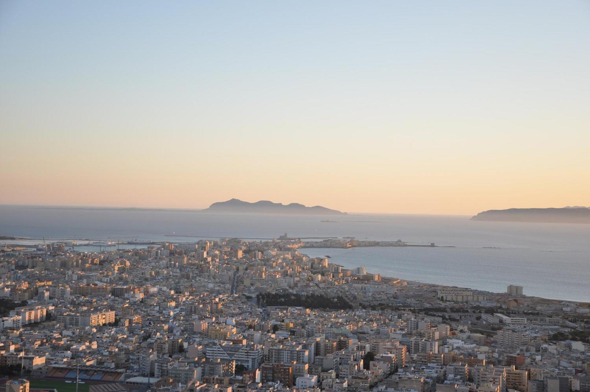 Sat Appartamenti Locazioni Turistiche Brevi-G&P Holiday Home Trapani Exterior foto